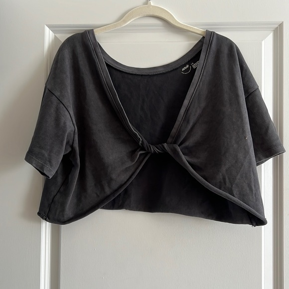 aerie Tops - Aerie Cropped Workout Top
